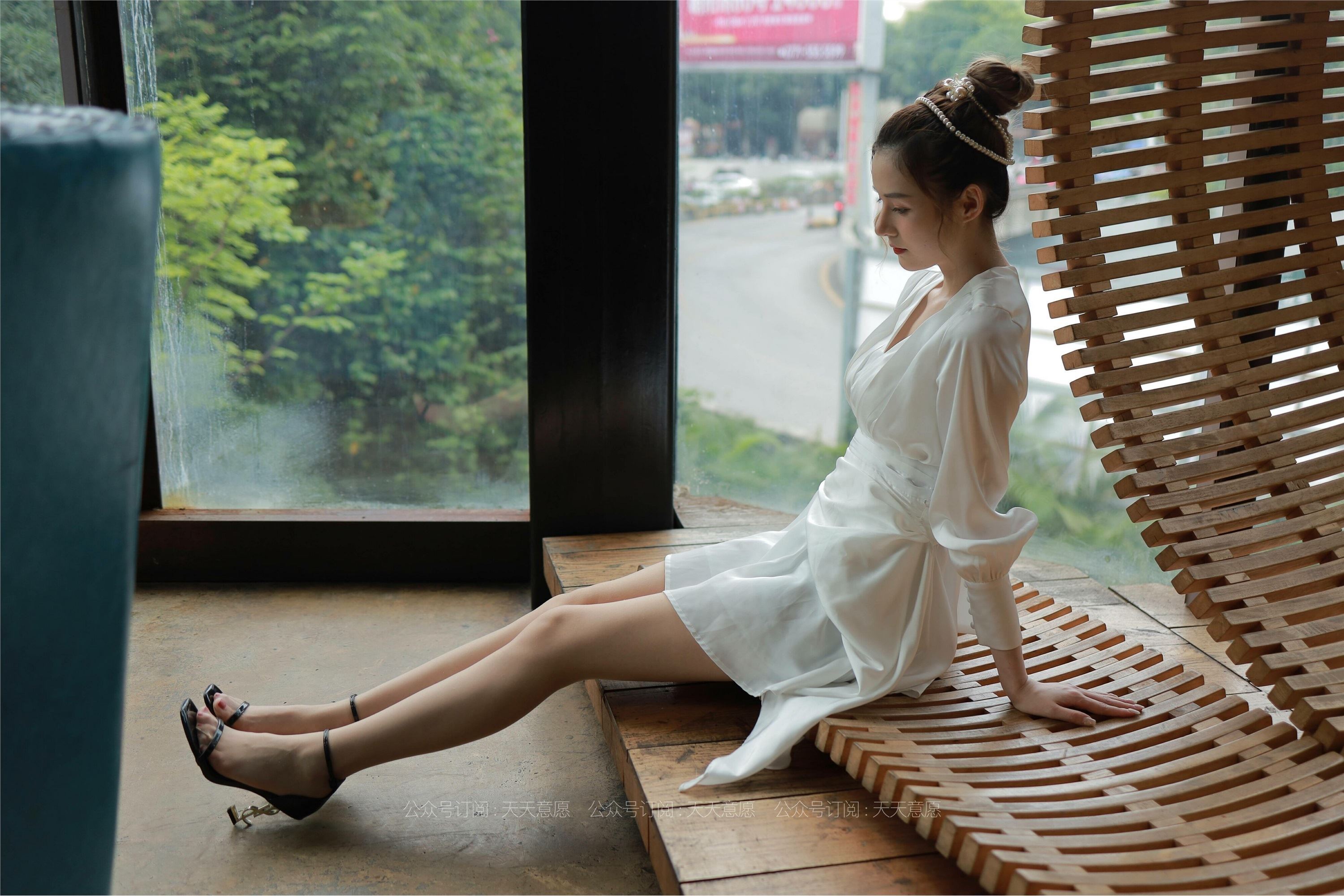 IESS异思趣向 - 模特：九妹《法式连衣裙》